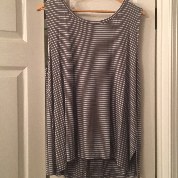 SoLD.    Fun shirt for summer - Picture 1 of 3